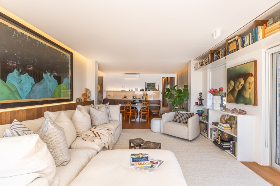 1 Bedroom Property for Sale in Sea Point Western Cape